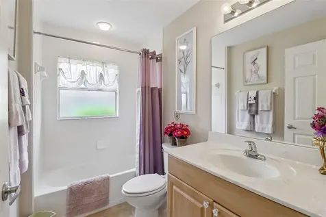 10172 Mainsail Drive Oxford FL 34484