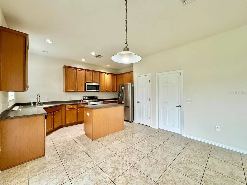9614 Oak Glade Avenue Tampa FL 33647