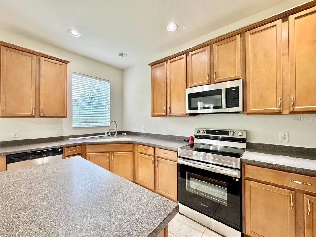 9614 Oak Glade Avenue Tampa FL 33647