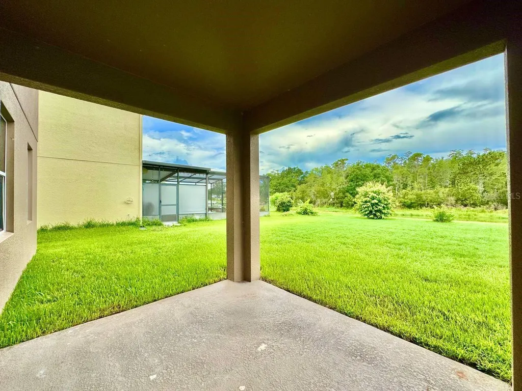 9614 Oak Glade Avenue Tampa FL 33647