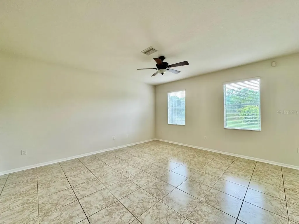 9614 Oak Glade Avenue Tampa FL 33647