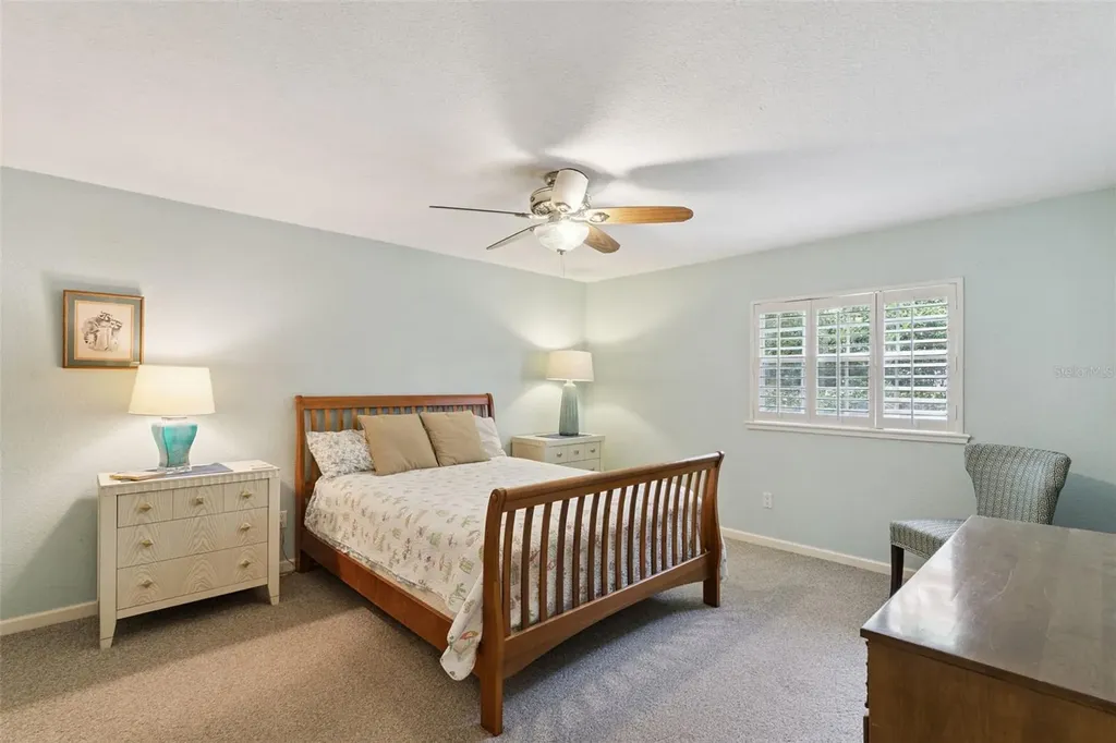 1008 E Ridgewood Street Orlando FL 32803