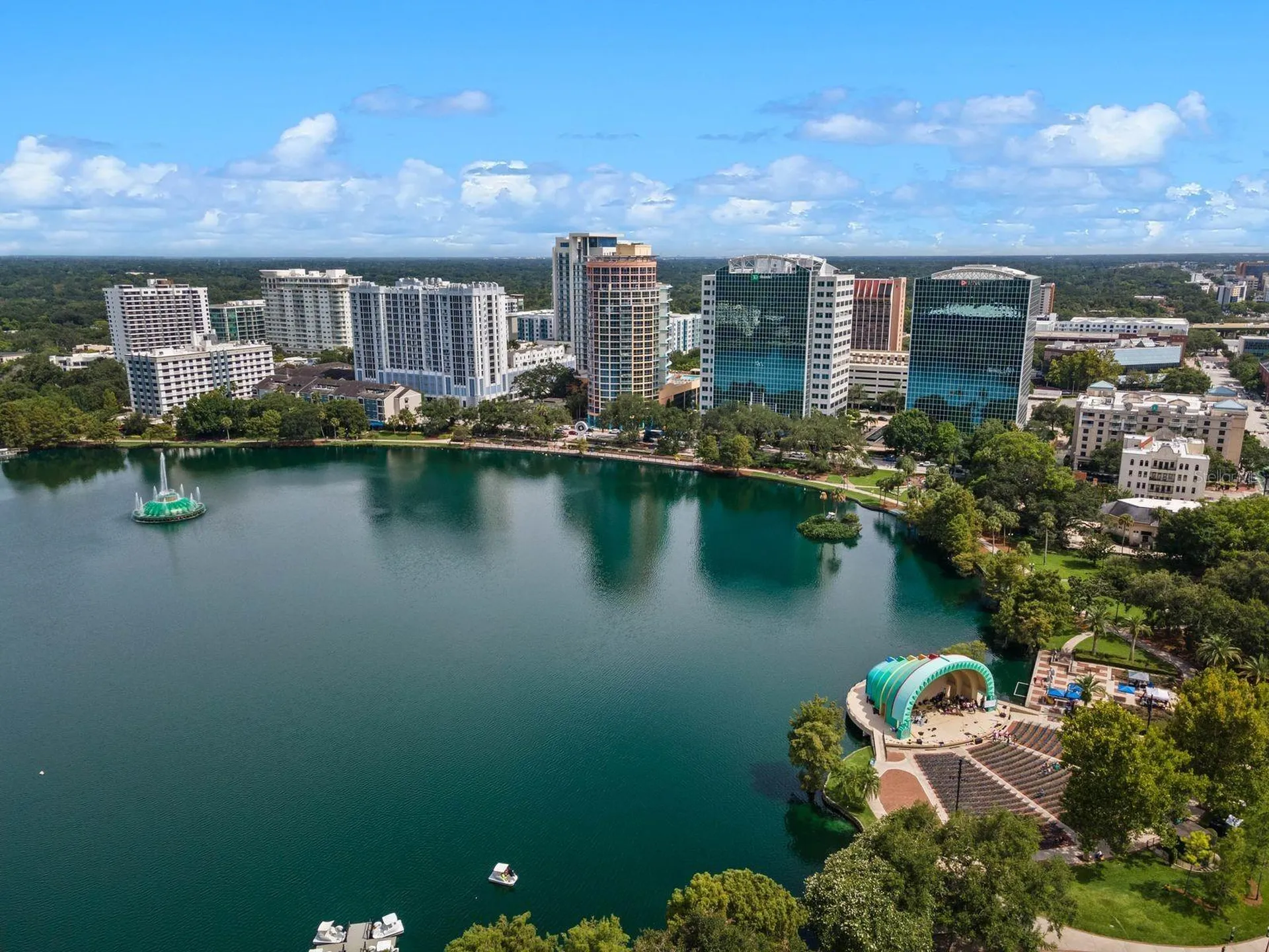 1008 E Ridgewood Street Orlando FL 32803