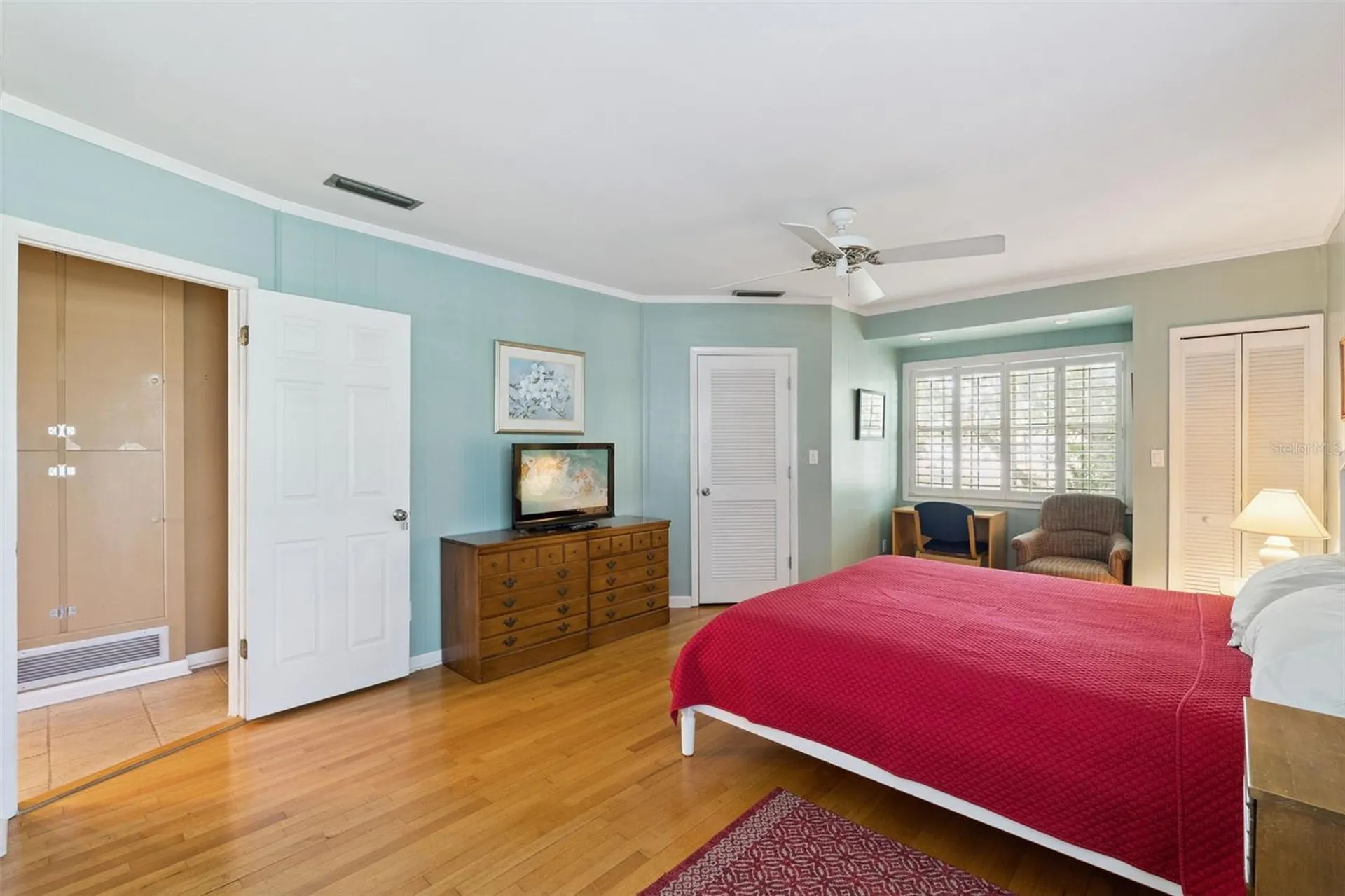 1008 E Ridgewood Street Orlando FL 32803