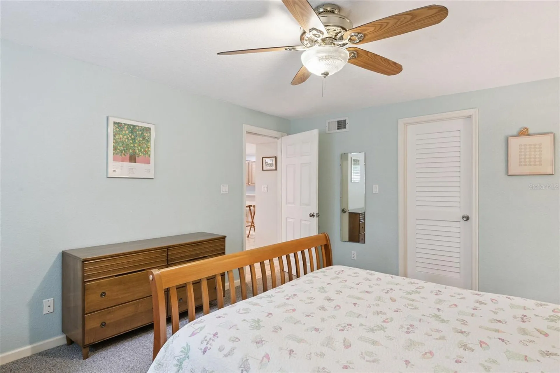 1008 E Ridgewood Street Orlando FL 32803