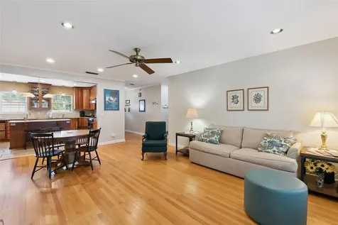1008 E Ridgewood Street Orlando FL 32803