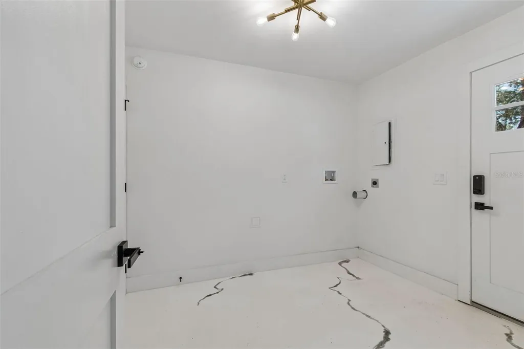 4125 Grove St Petersburg FL 33705