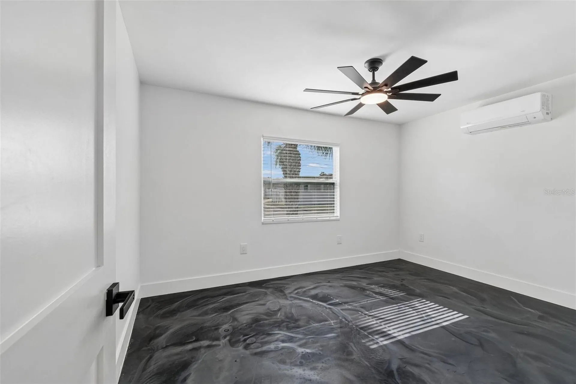 4125 Grove St Petersburg FL 33705