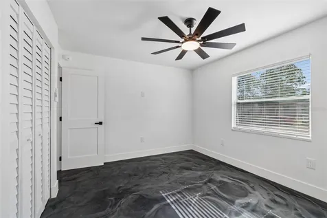 4125 Grove St Petersburg FL 33705