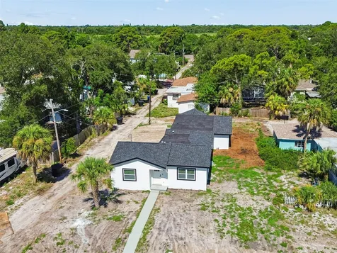 4125 Grove St Petersburg FL 33705