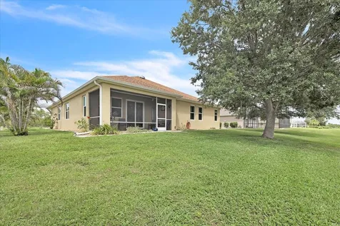 12933 SW Pembroke Circle S Lake Suzy FL 34269