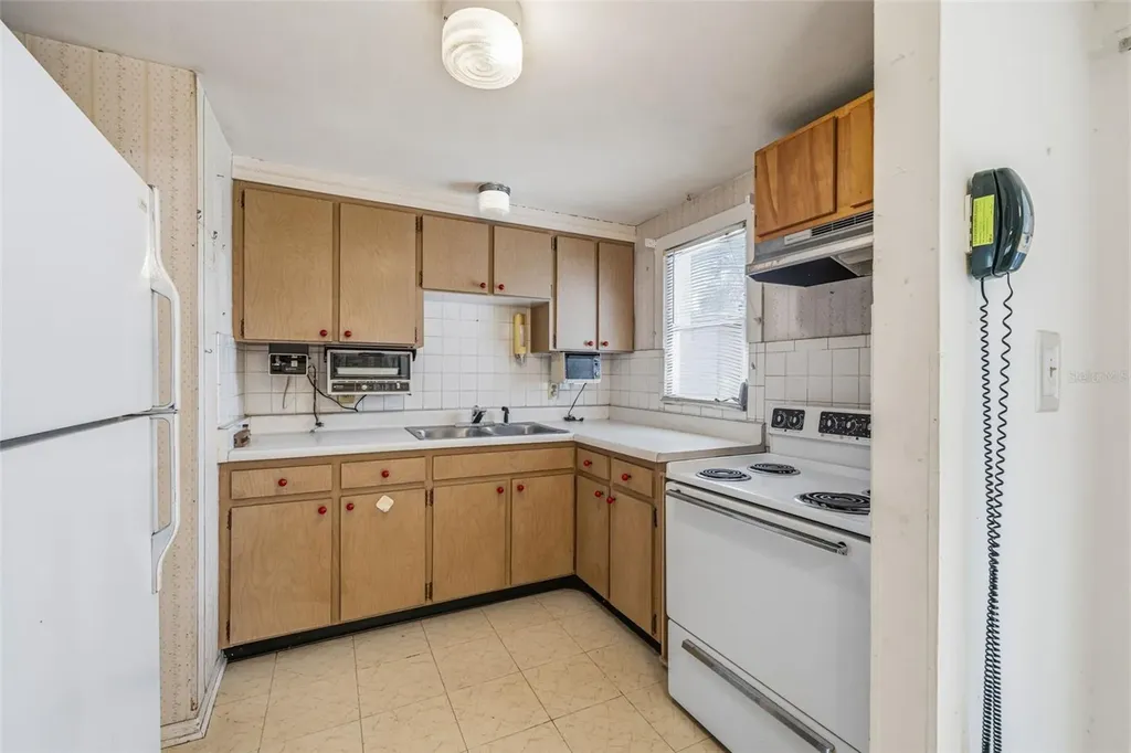 4408 W Elm Street Tampa FL 33614