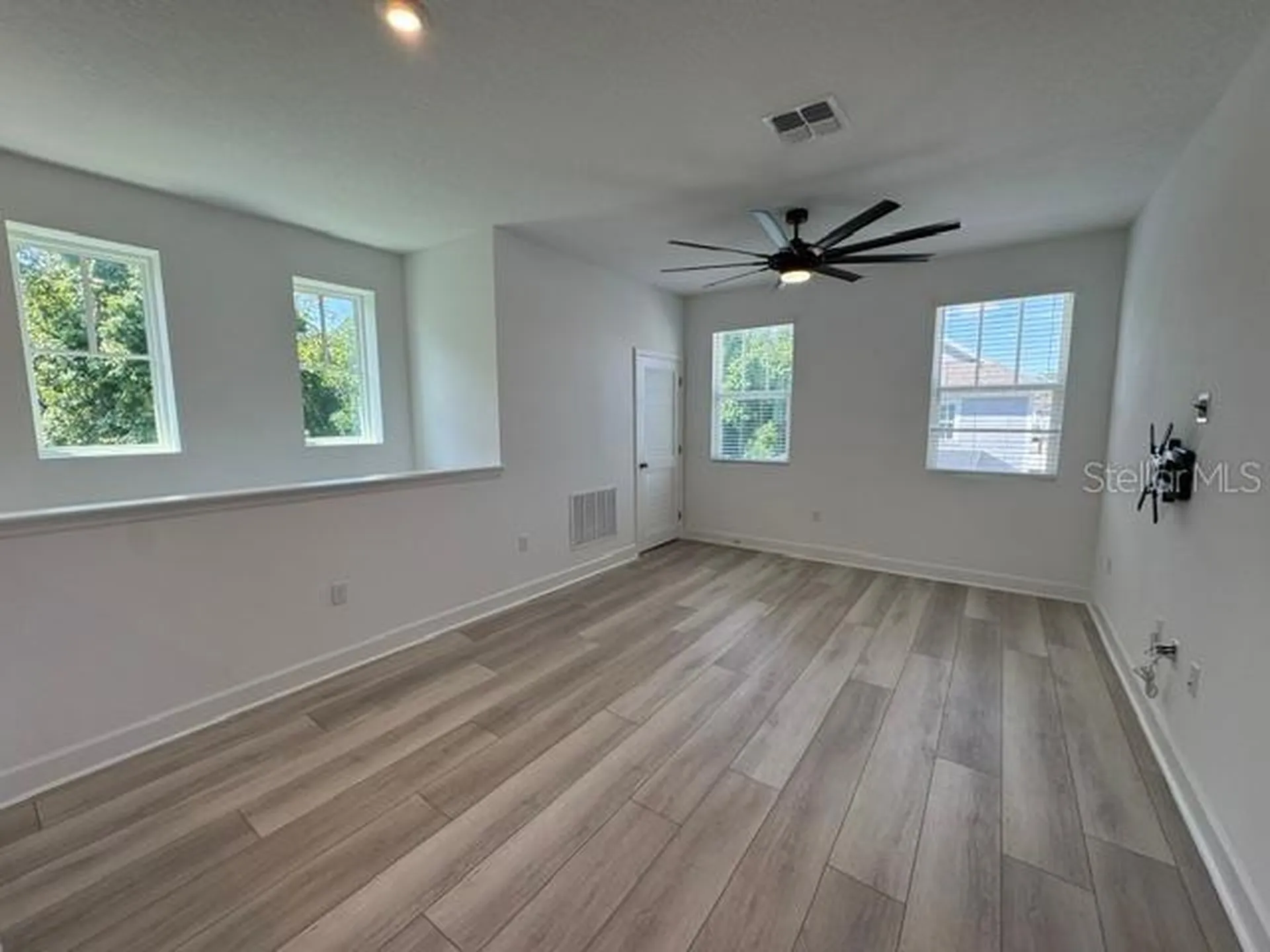 7573 Estuary Lake Loop Celebration FL 34747