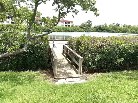 4520 Overlook Drive NE St Petersburg FL 33703