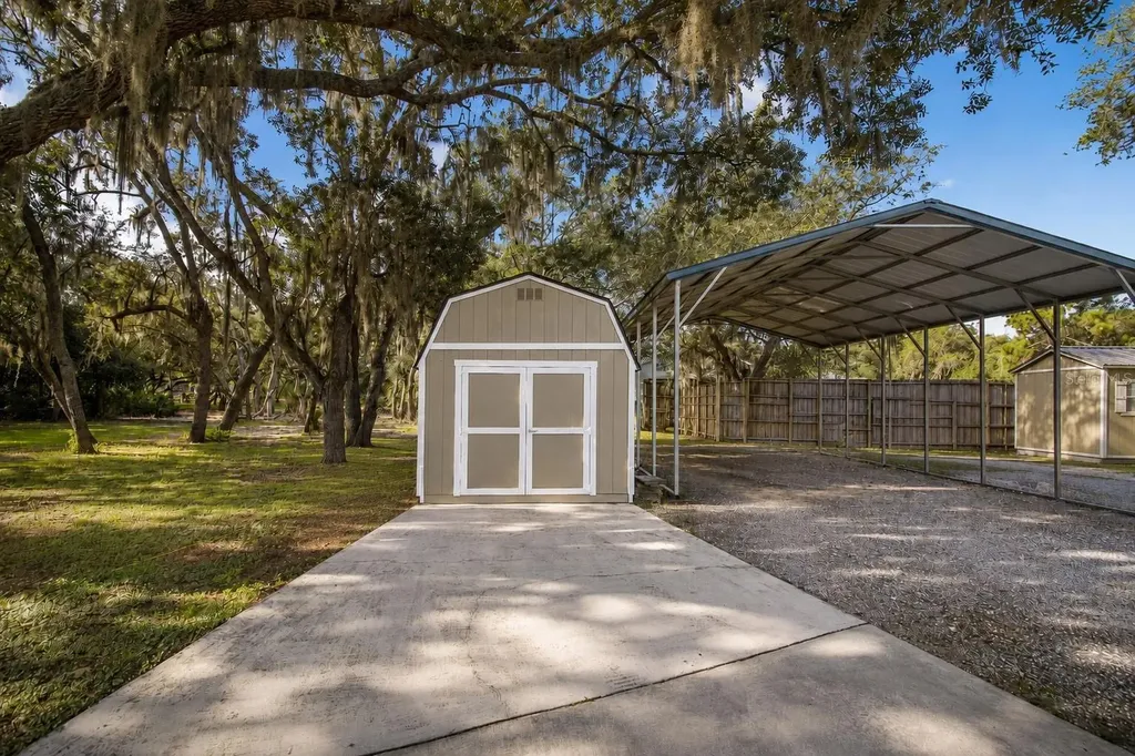 10740 Jim Edwards Road Haines City FL 33844