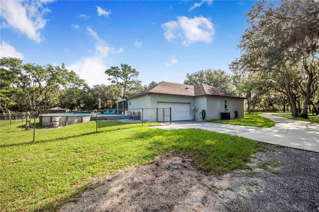 10740 Jim Edwards Road Haines City FL 33844