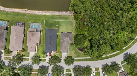 9467 Leatherwood Avenue Tampa FL 33647