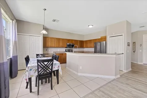 9467 Leatherwood Avenue Tampa FL 33647