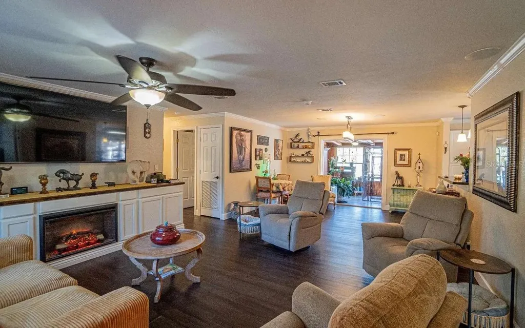 9068 131st Loop Live Oak FL 32060