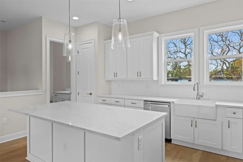 4302 W North B Street Tampa FL 33609