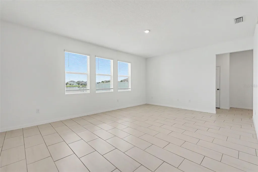 11824 Clare Hill Avenue Riverview FL 33579