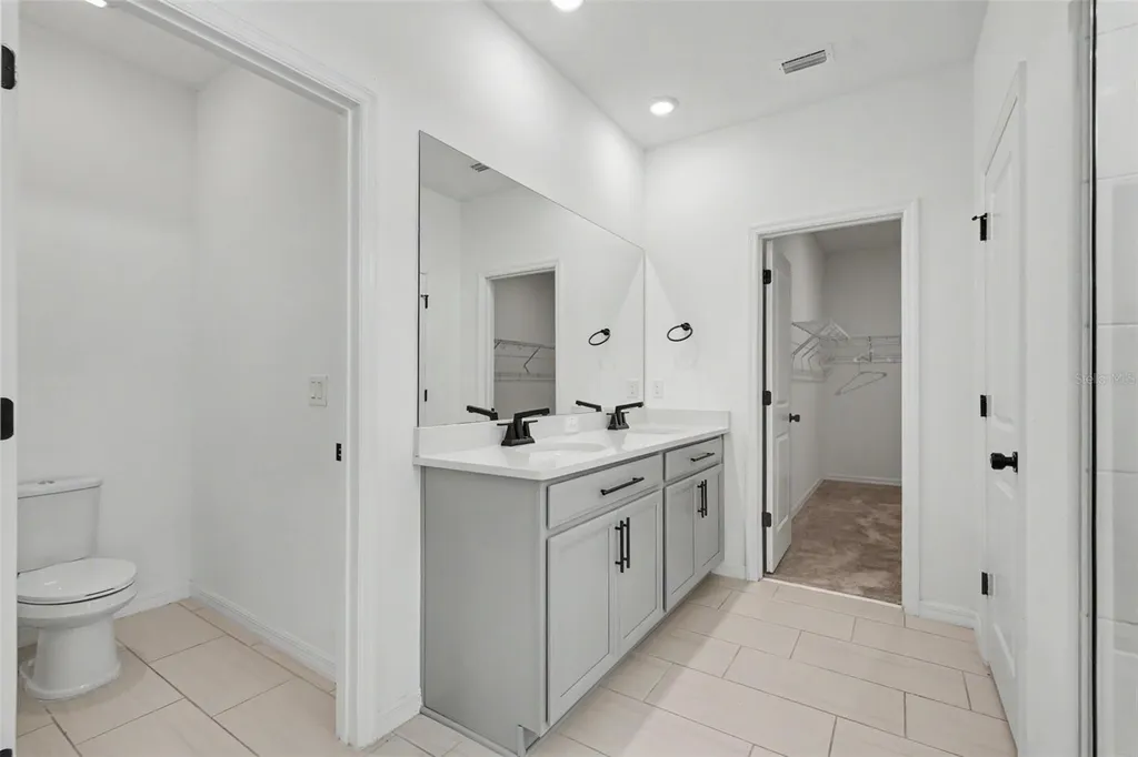 11824 Clare Hill Avenue Riverview FL 33579