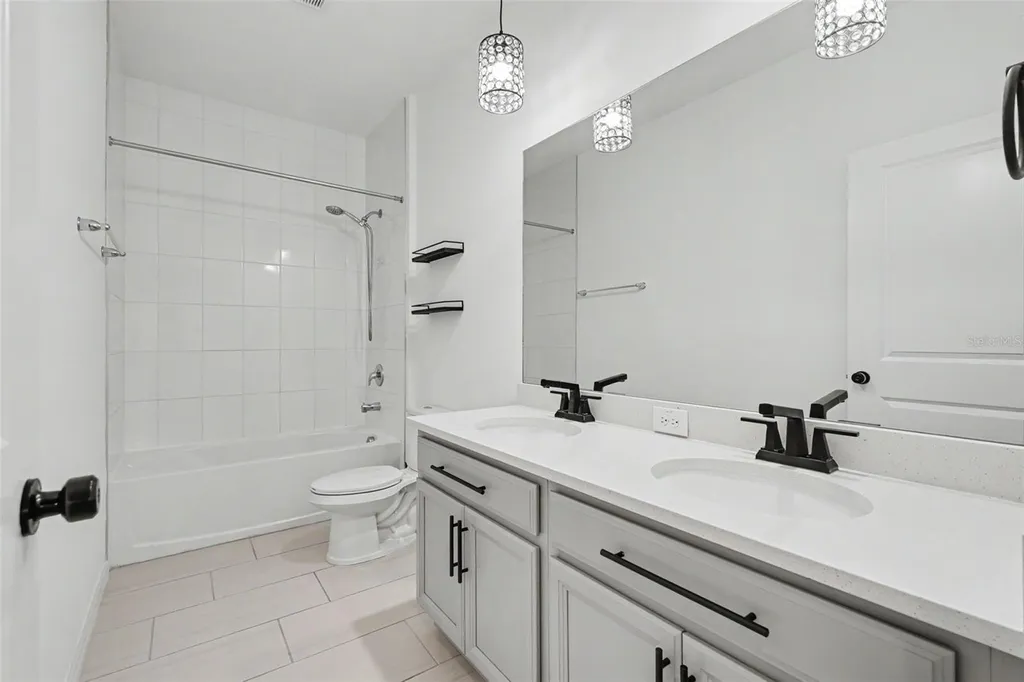 11824 Clare Hill Avenue Riverview FL 33579