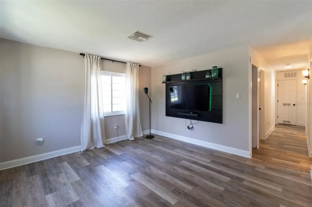 3018 19th Place Largo FL 33774