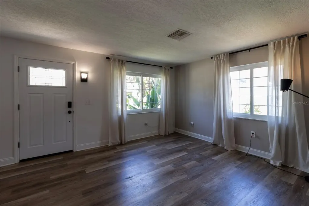 3018 19th Place Largo FL 33774