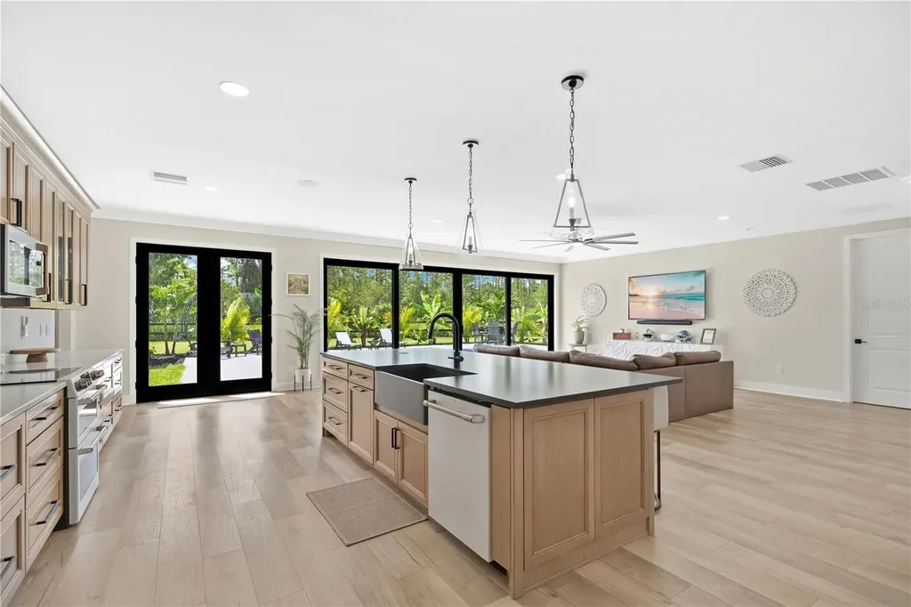 20802 Paddock Street Orlando FL 32833