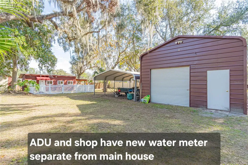 1175 Cr 463b Lake Panasoffkee FL 33538