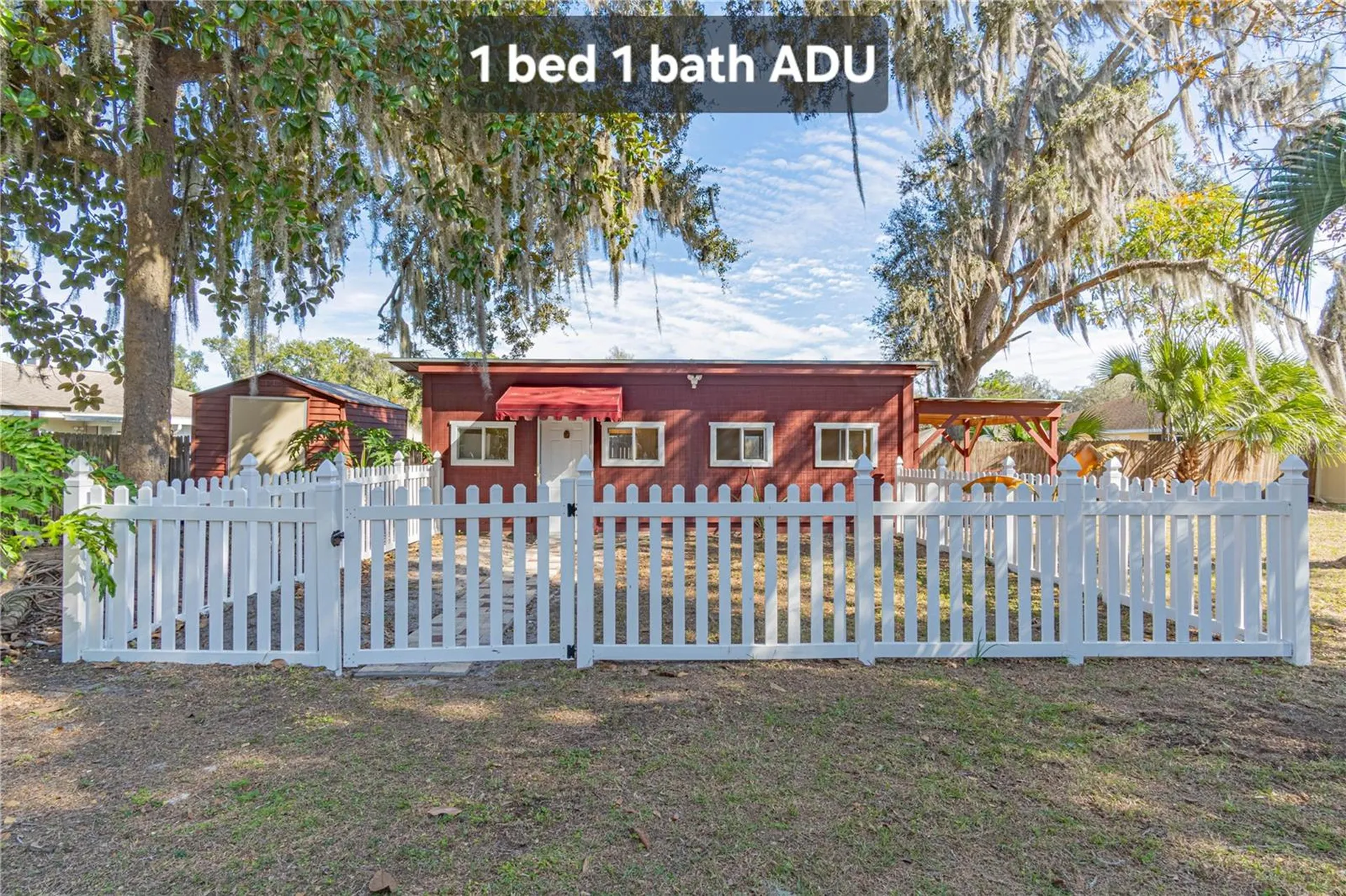 1175 Cr 463b Lake Panasoffkee FL 33538