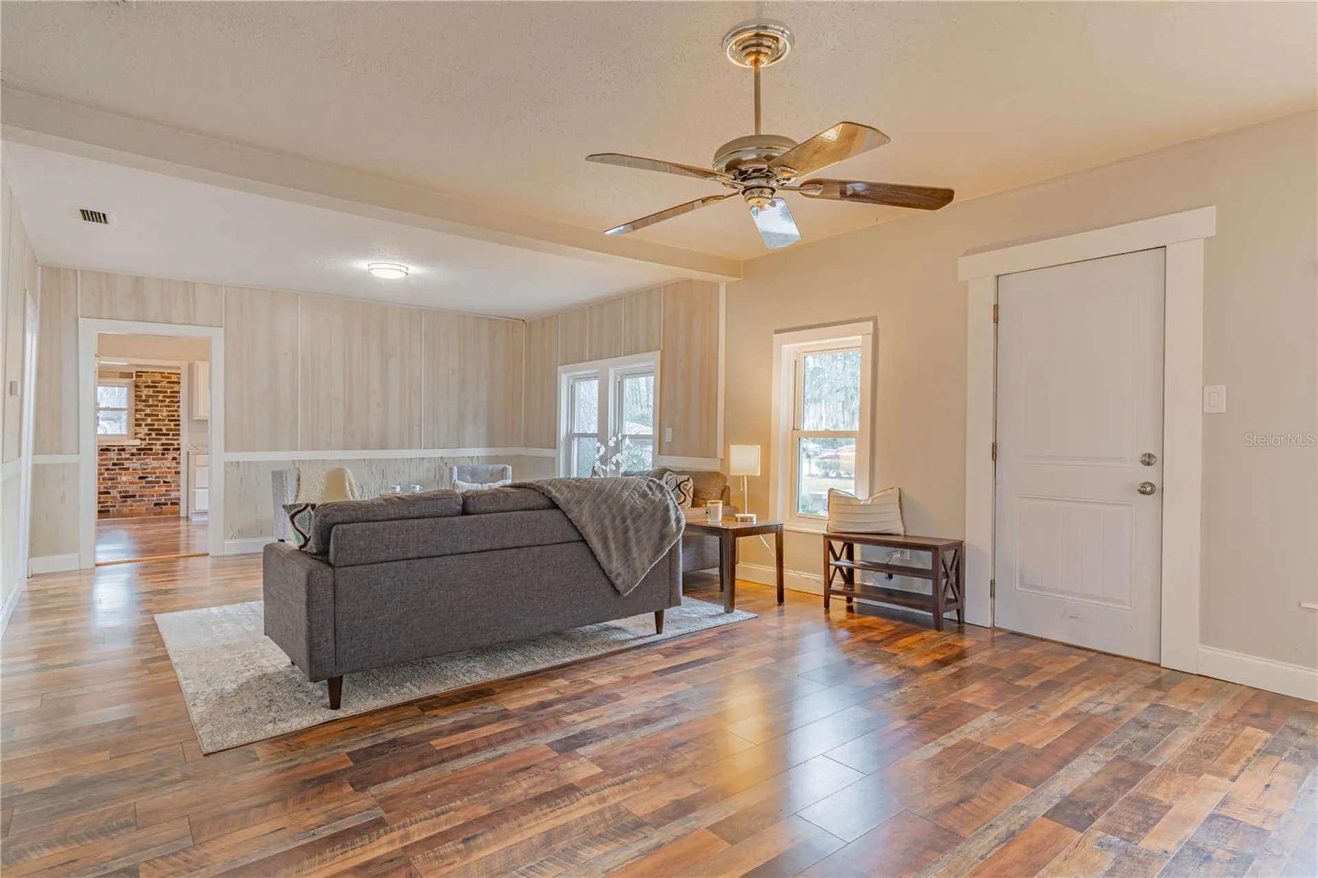 1175 Cr 463b Lake Panasoffkee FL 33538