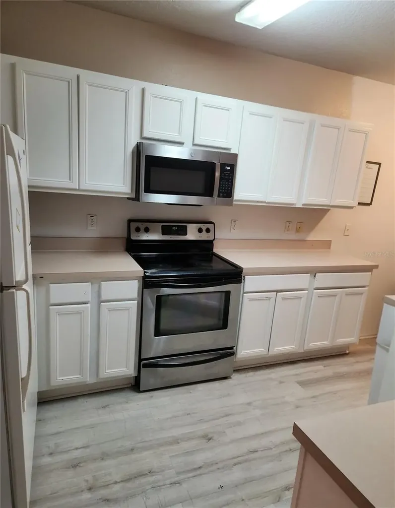 9611 Carlsdale Drive Riverview FL 33578