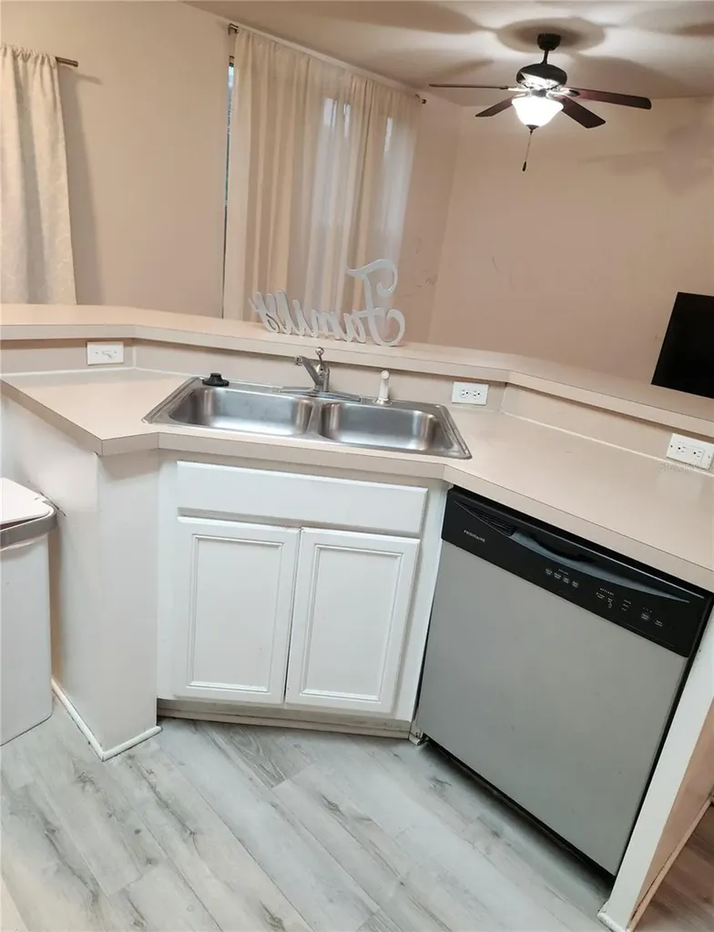 9611 Carlsdale Drive Riverview FL 33578