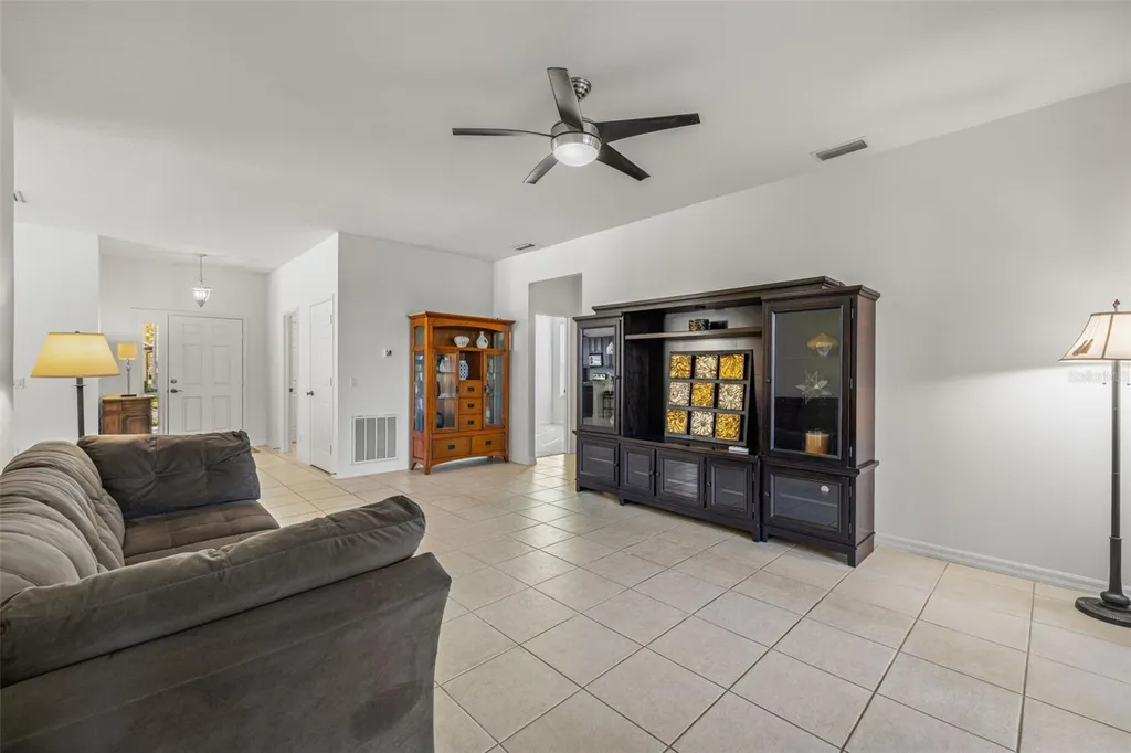 5808 Hidden Falls Lane Apollo Beach FL 33572