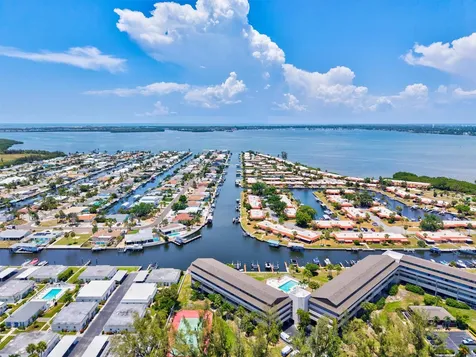 9604 Cortez Road W Bradenton FL 34210