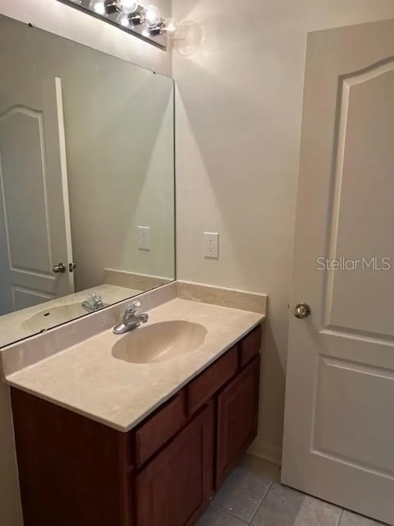 1140 Hillhurst Drive Wesley Chapel FL 33543