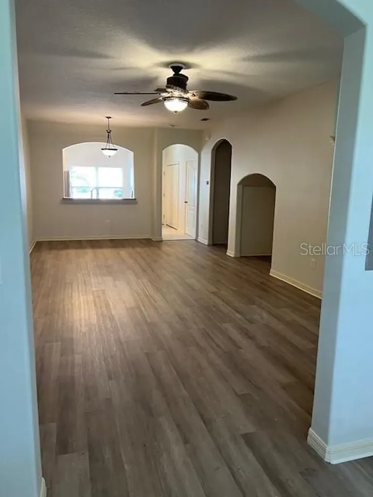 1140 Hillhurst Drive Wesley Chapel FL 33543