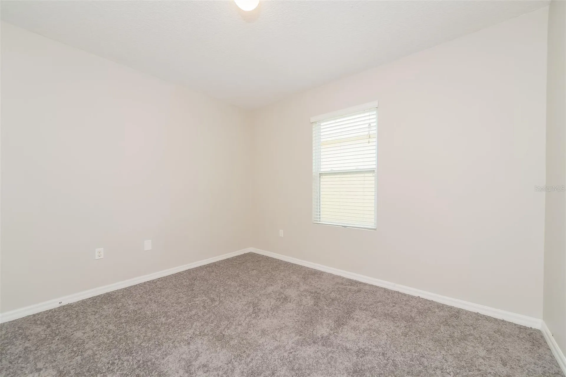 2301 Sequoia Way Davenport FL 33896