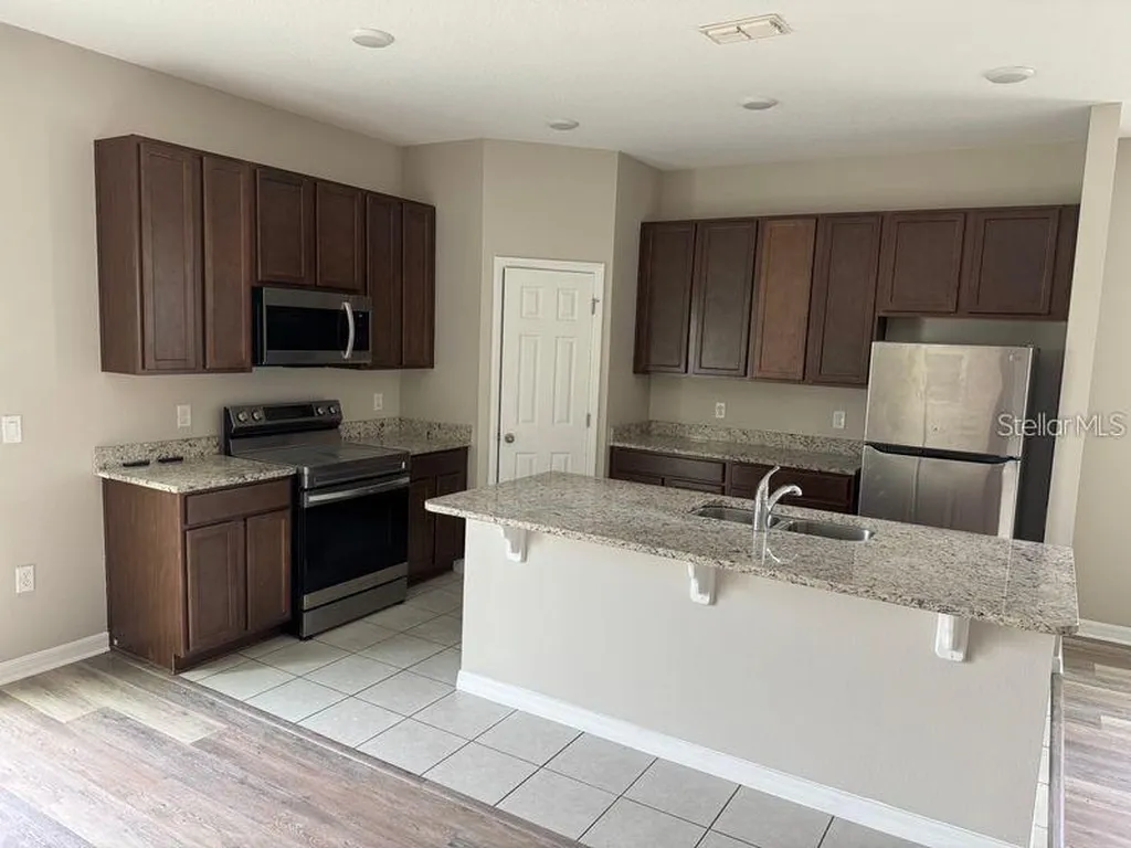 3345 Curlew Avenue Leesburg FL 34748
