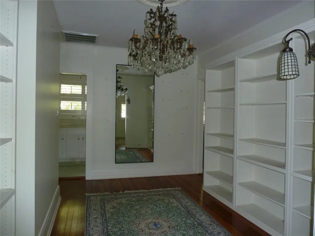 3302 W Villa Rosa Street Tampa FL 33611