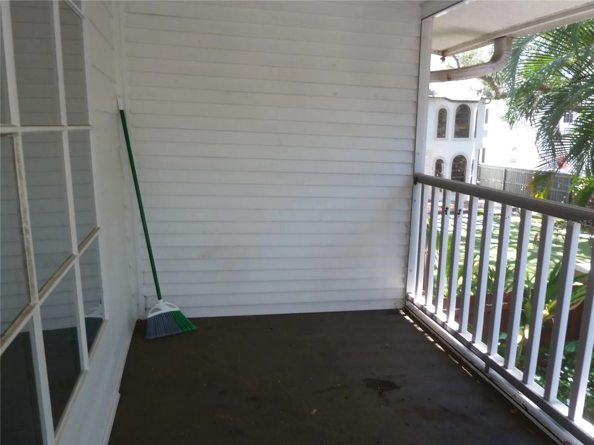 3302 W Villa Rosa Street Tampa FL 33611