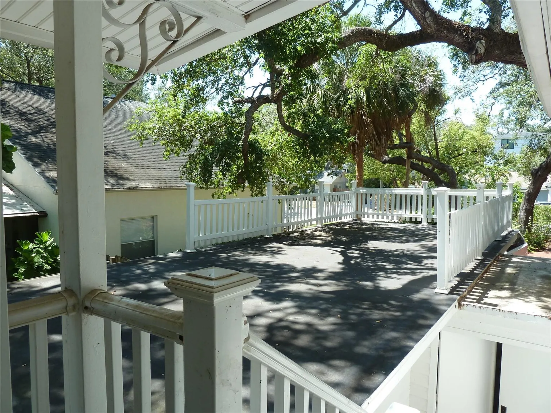 3302 W Villa Rosa Street Tampa FL 33611