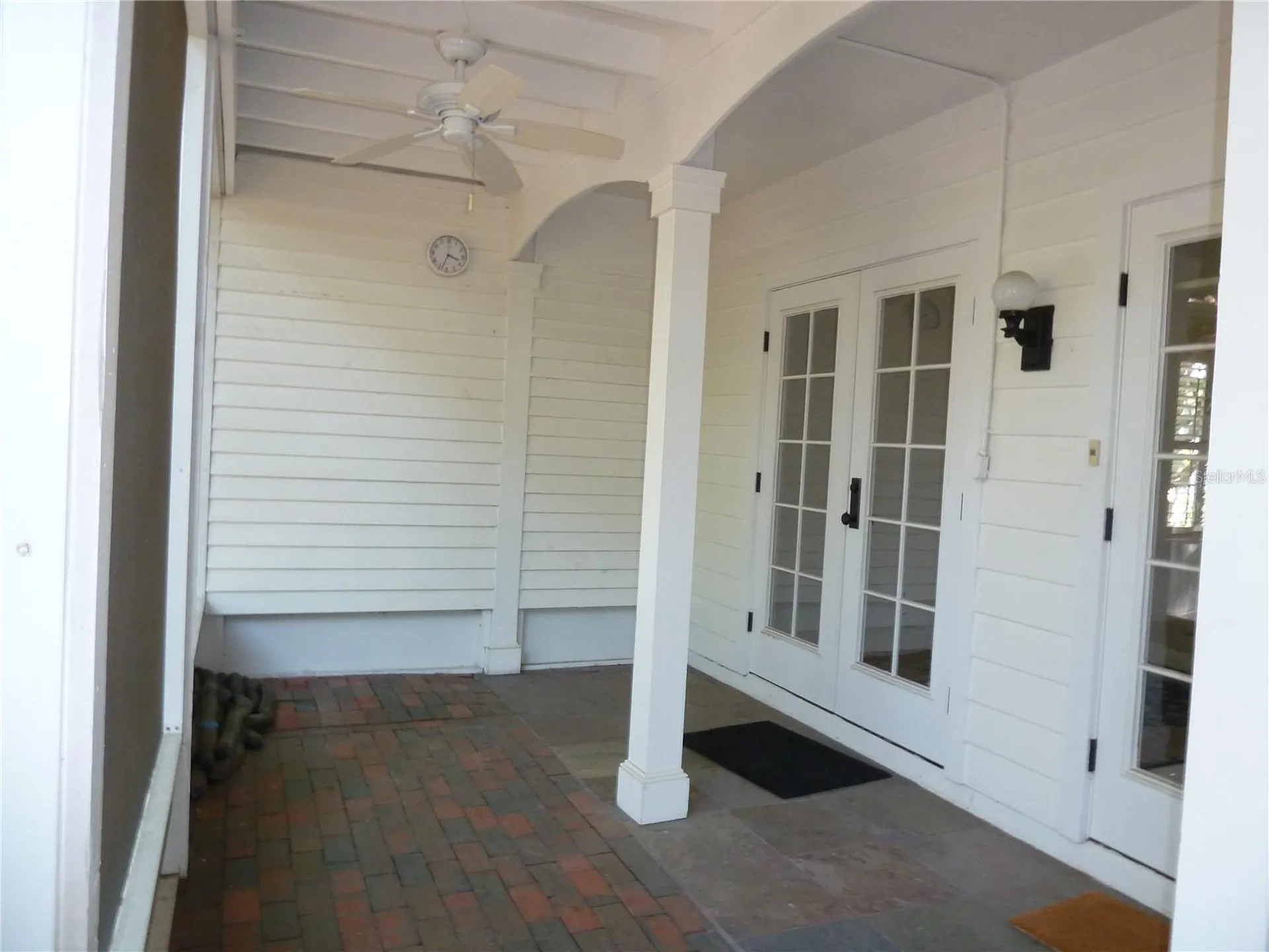 3302 W Villa Rosa Street Tampa FL 33611