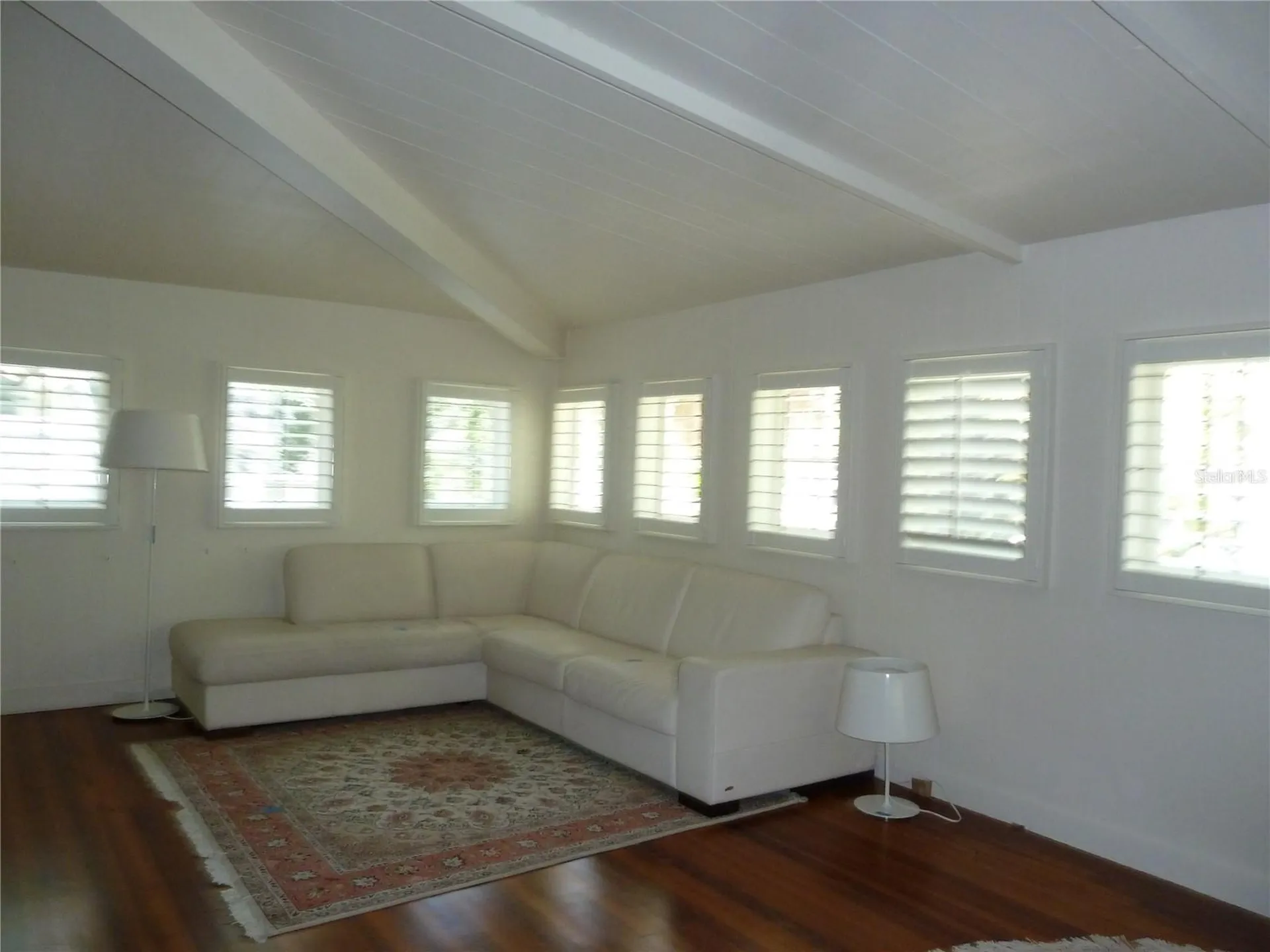 3302 W Villa Rosa Street Tampa FL 33611