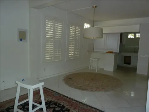 3302 W Villa Rosa Street Tampa FL 33611