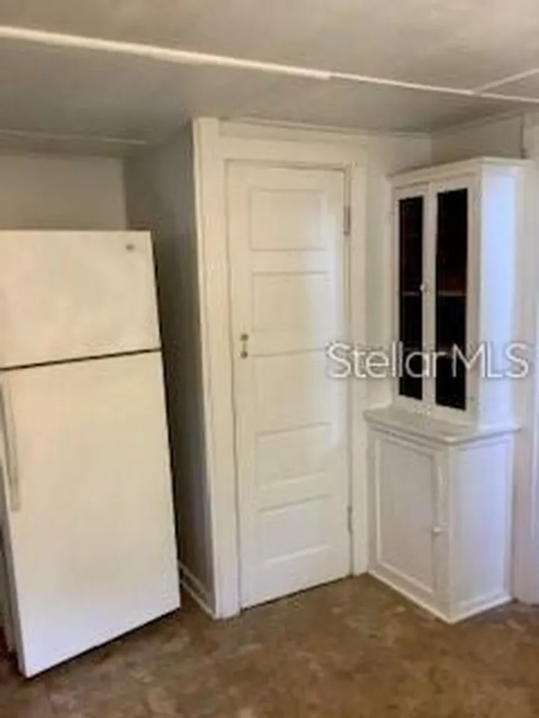 16 W Laurel Oak Drive Eustis FL 32726