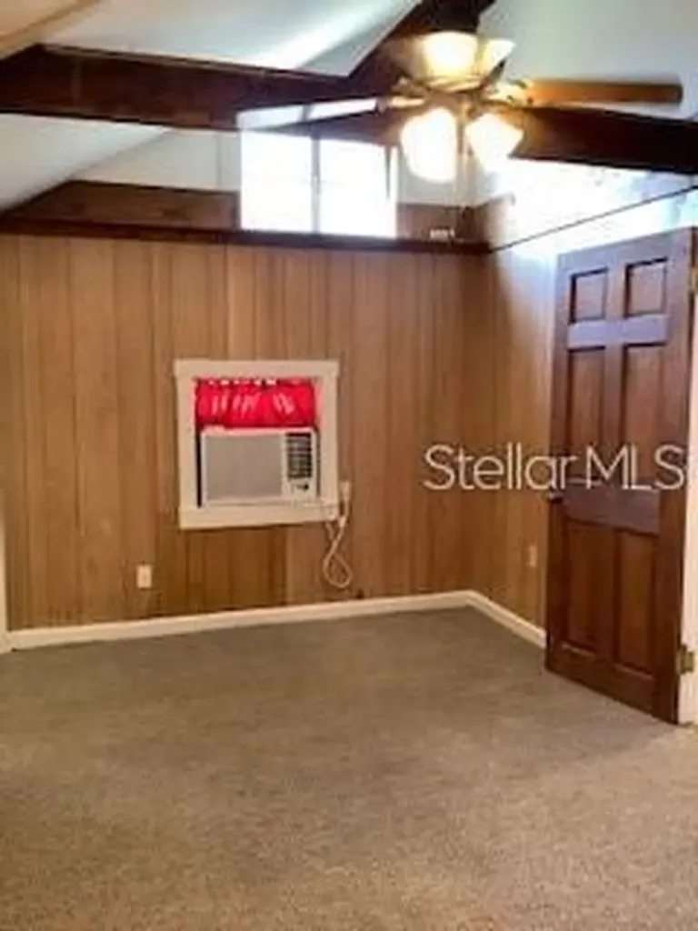16 W Laurel Oak Drive Eustis FL 32726