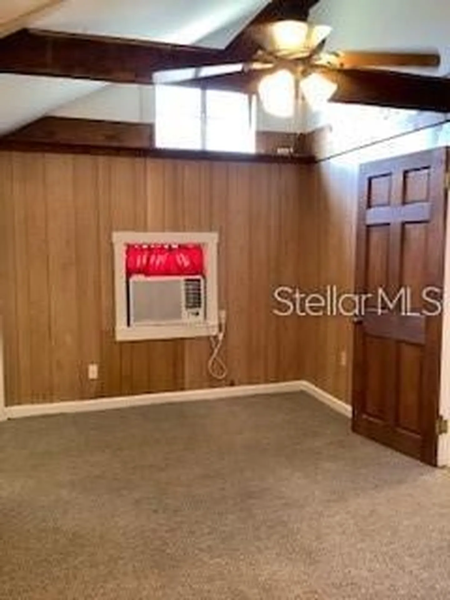 16 W Laurel Oak Drive Eustis FL 32726